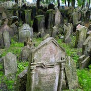 До чого сниться кладовище і могили?